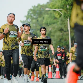 Runner Photo 6874024