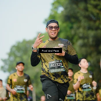Runner Photo 6874058