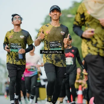 Runner Photo 6874066