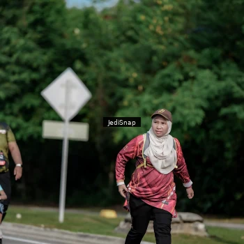 Runner Photo 6874072