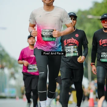 Runner Photo 6874077