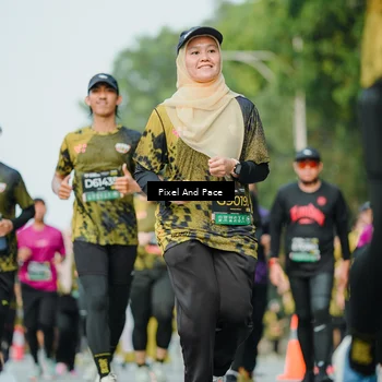 Runner Photo 6874080