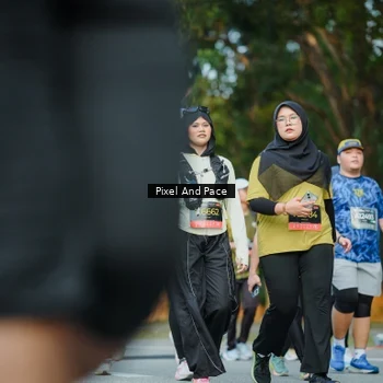 Runner Photo 6874137