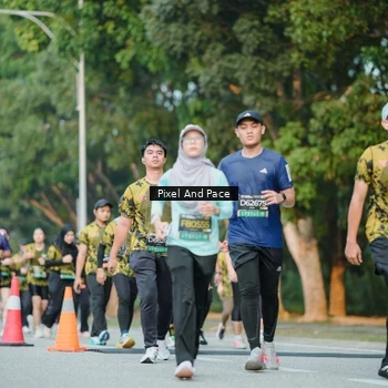 Runner Photo 6874170