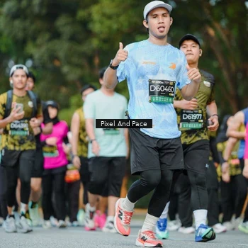 Runner Photo 6874243