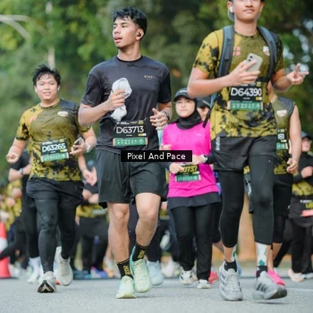 Runner Photo 6874250