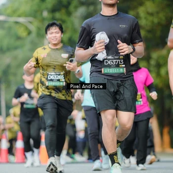 Runner Photo 6874282