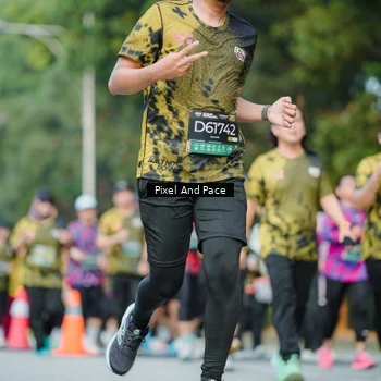 Runner Photo 6874292