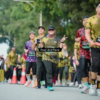 Runner Photo 6874305