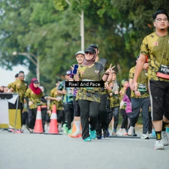 Runner Photo 6874309