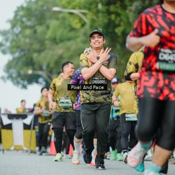 Runner Photo 6874315