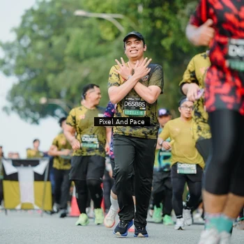 Runner Photo 6874317