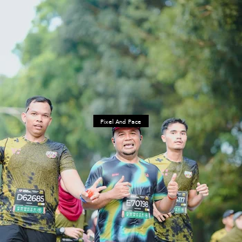 Runner Photo 6874328