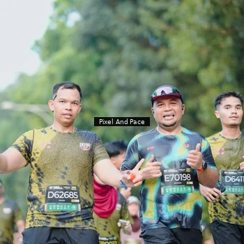 Runner Photo 6874334