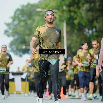 Runner Photo 6874345