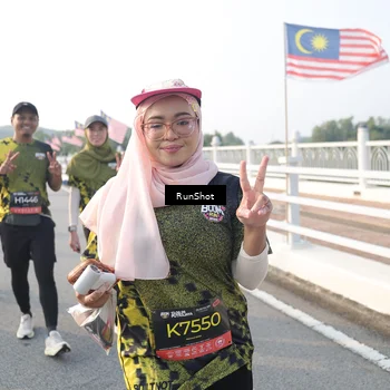 Runner Photo 6874396
