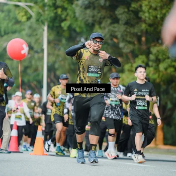 Runner Photo 6874404