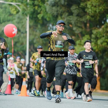 Runner Photo 6874405