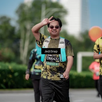Runner Photo 6874410