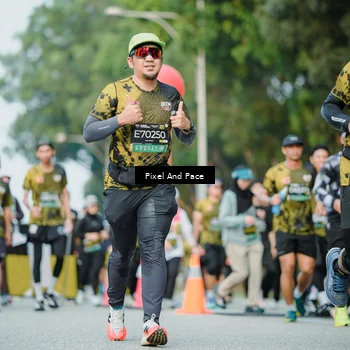 Runner Photo 6874421