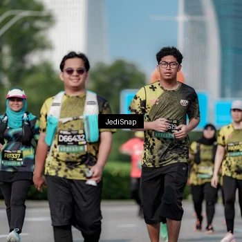 Runner Photo 6874434