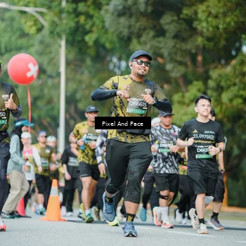 Runner Photo 6874441