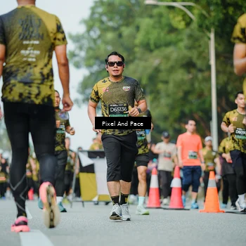 Runner Photo 6874479