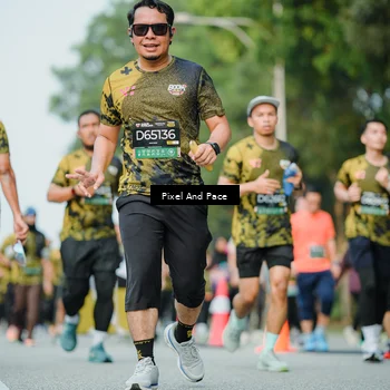 Runner Photo 6874480