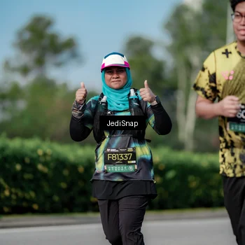 Runner Photo 6874482