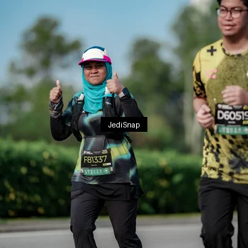 Runner Photo 6874492
