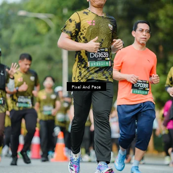 Runner Photo 6874510