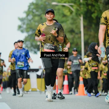 Runner Photo 6874549