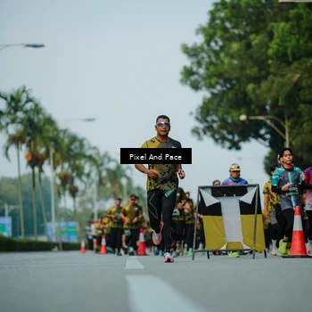 Runner Photo 6874591
