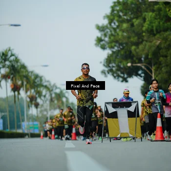 Runner Photo 6874592