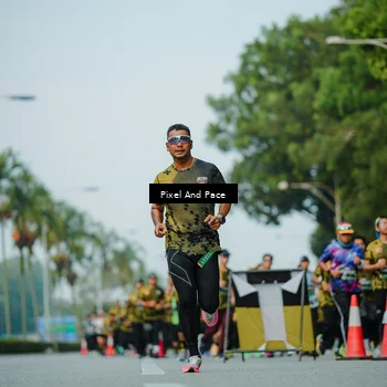 Runner Photo 6874598