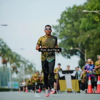 Runner Photo 6874601