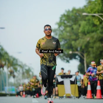Runner Photo 6874612