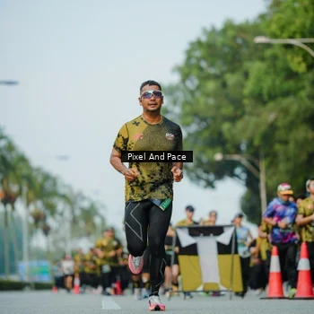 Runner Photo 6874613