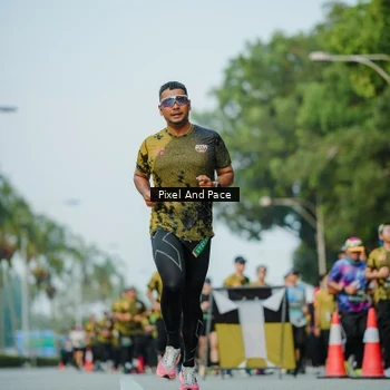 Runner Photo 6874614