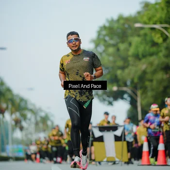 Runner Photo 6874616