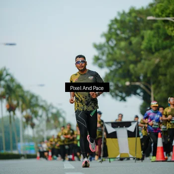 Runner Photo 6874617