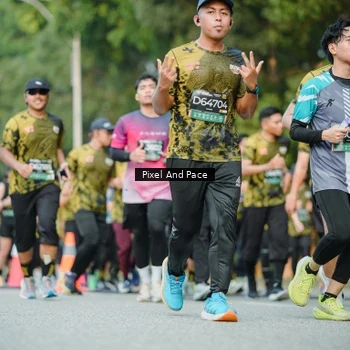 Runner Photo 6874646