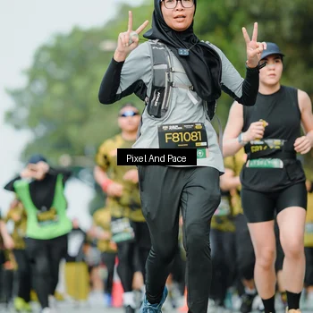 Runner Photo 6874659
