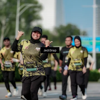 Runner Photo 6874662