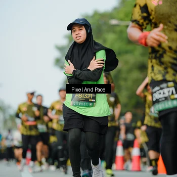 Runner Photo 6874675