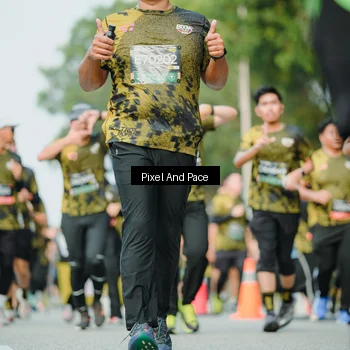 Runner Photo 6874689