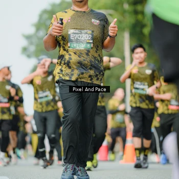 Runner Photo 6874692