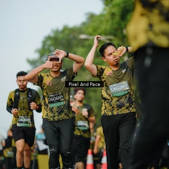 Runner Photo 6874697
