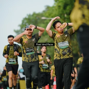 Runner Photo 6874702