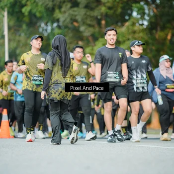 Runner Photo 6874739